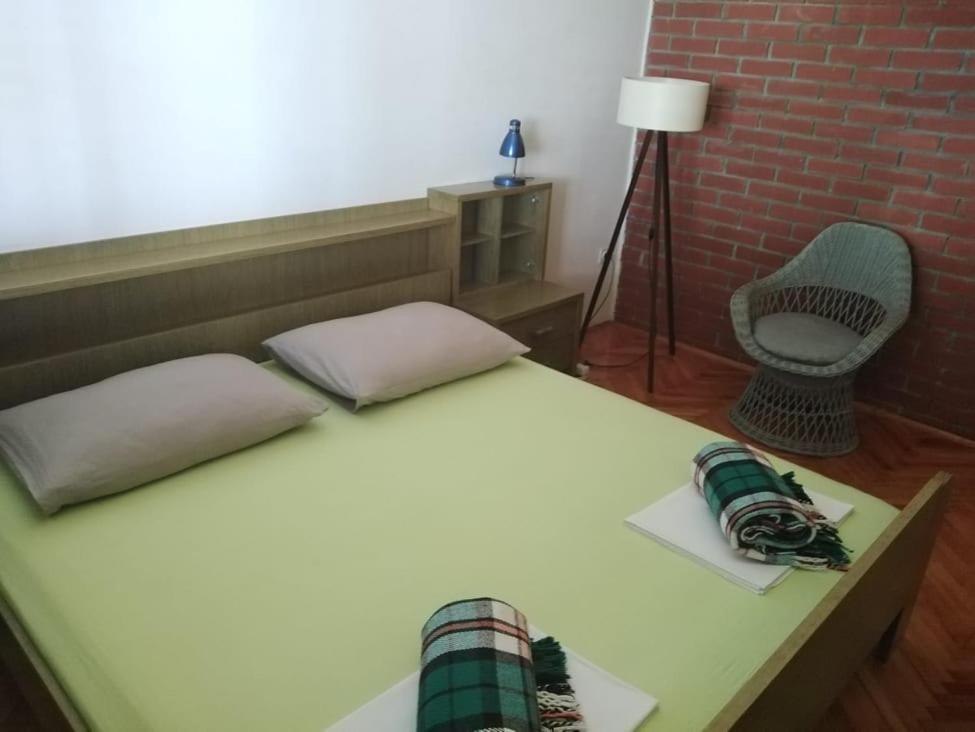 Apartment Franjo Senj  Esterno foto